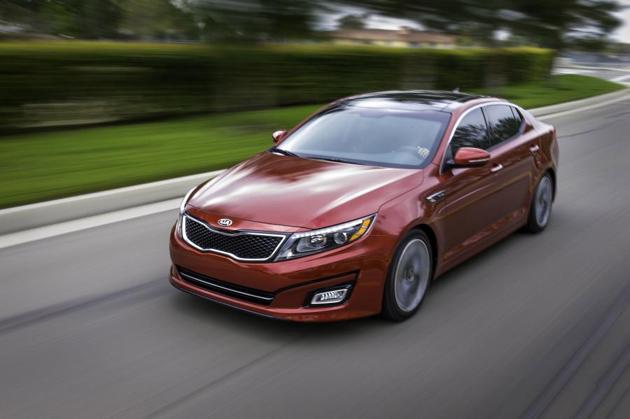  Kia Optima 2015 года  (фото 3 из 51)